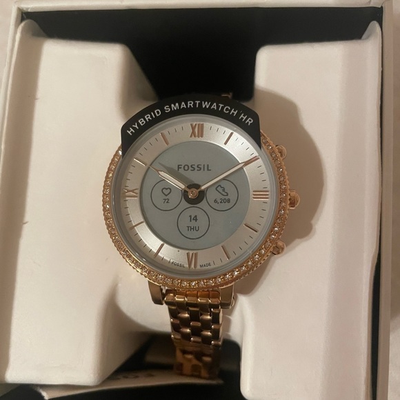 🚫SOLD🚫 Fossil Monroe hybrid watch in rose gold with extra band - NWT - Picture 9 of 16